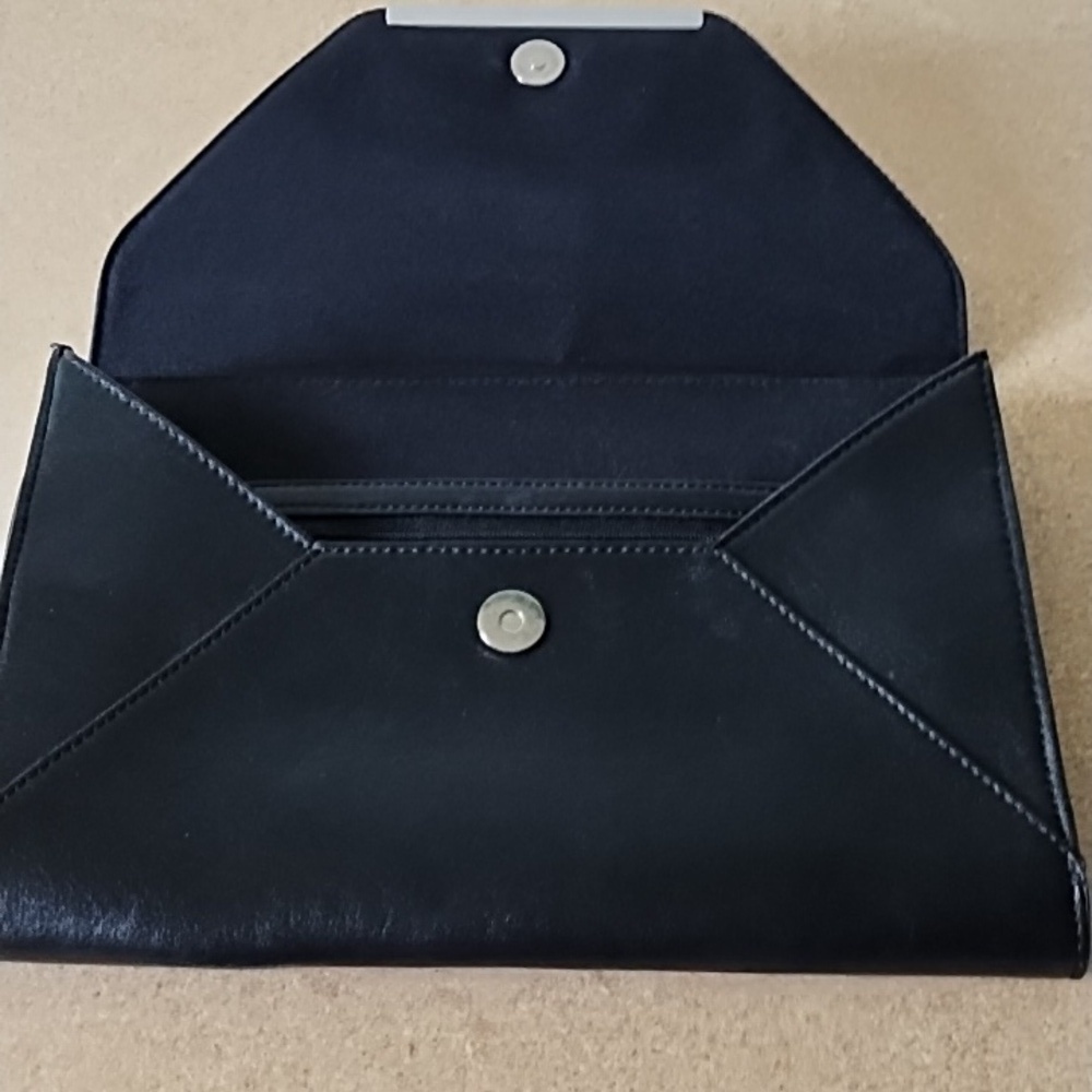 Express Envelope Purse - Picture 3 of 6